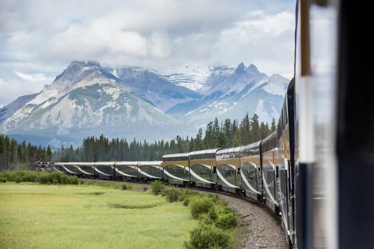 How to Plan Luxury Train Photography 2026: The Definitive Pillar Guide